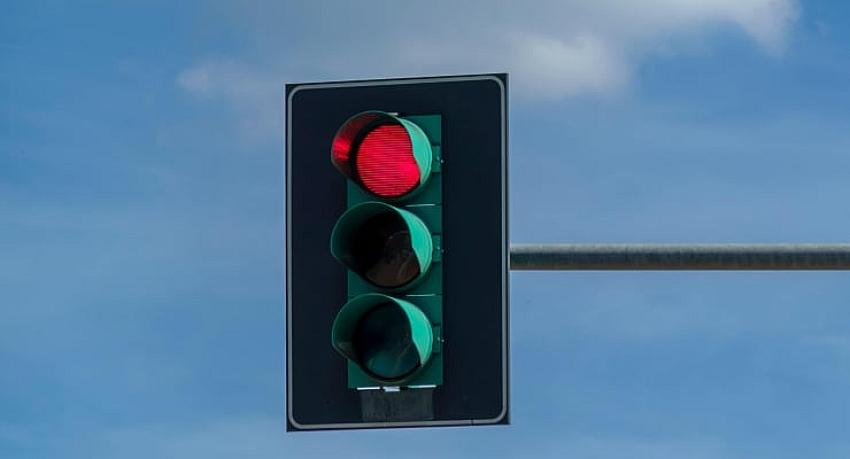 Trafikte kırmızı ışık ihlaline cezalar güncellendi