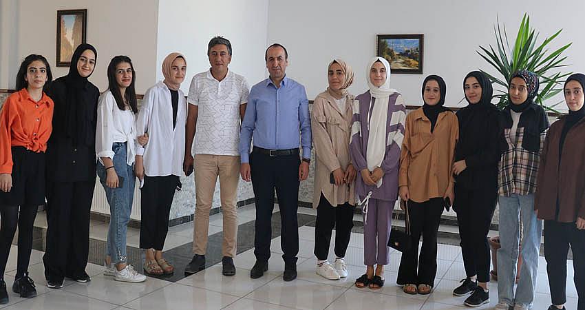 ÜÇ HAFTA ALMANYA’DA STAJ GÖRECEKLER