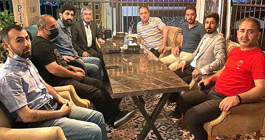 BAŞEĞMEZ, GAZETECİLERLE BİR ARAYA GELDİ