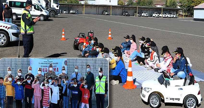 ÖĞRENCİLERE TRAFİK EĞİTİMİ