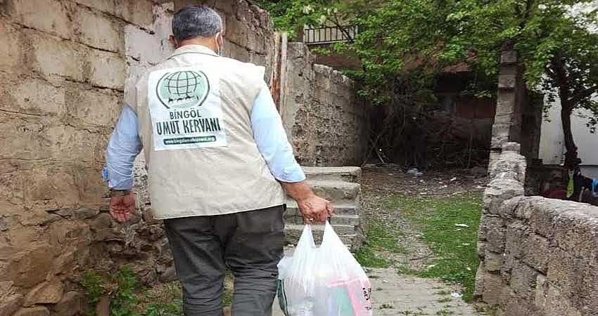 UMUT KERVANI, 150 AİLEYİ SEVİNDİRDİ