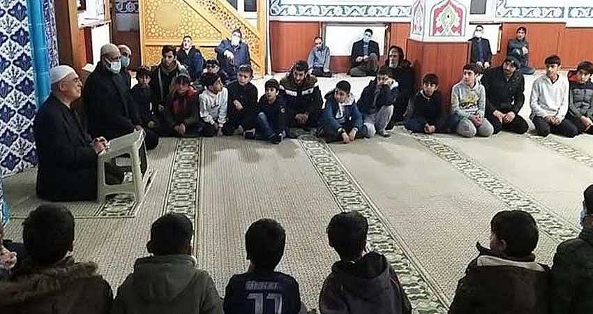 MÜFTÜ TOPAL, GENÇLİK BULUŞMASINA KATILDI