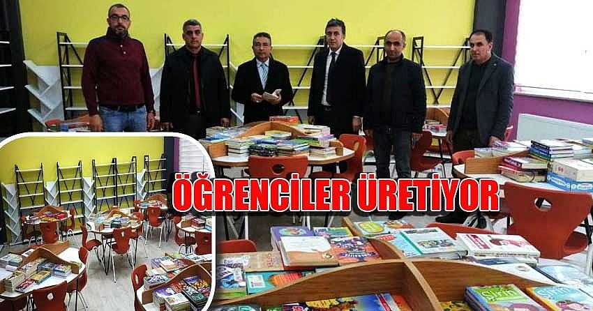 OKULLAR KÜTÜPHANEYE KAVUŞUYOR