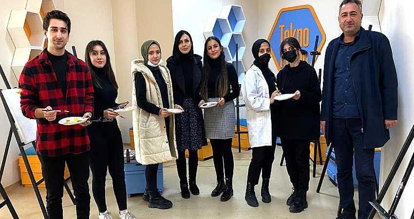 ARILARIN CANLILAR İÇİN ÖNEMİ RESMEDİLDİ