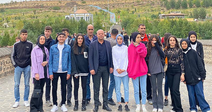 ŞAMPİYON ÖĞRENCİLER DİYARBAKIR GEZİSİ İLE ÖDÜLLENDİRİLDİ
