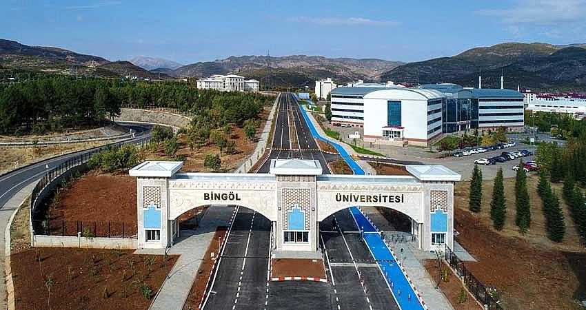 ÜNİVERSİTE İLANDA DÜZELTME YAPTI